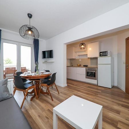 Apartmani Maestral Dobropoljana Εξωτερικό φωτογραφία